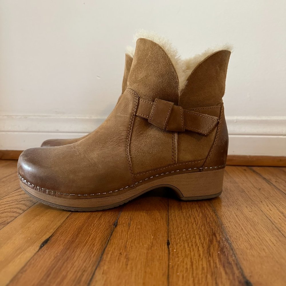 Dansko Bessie boot, Size 38, Color Honey Burnished
